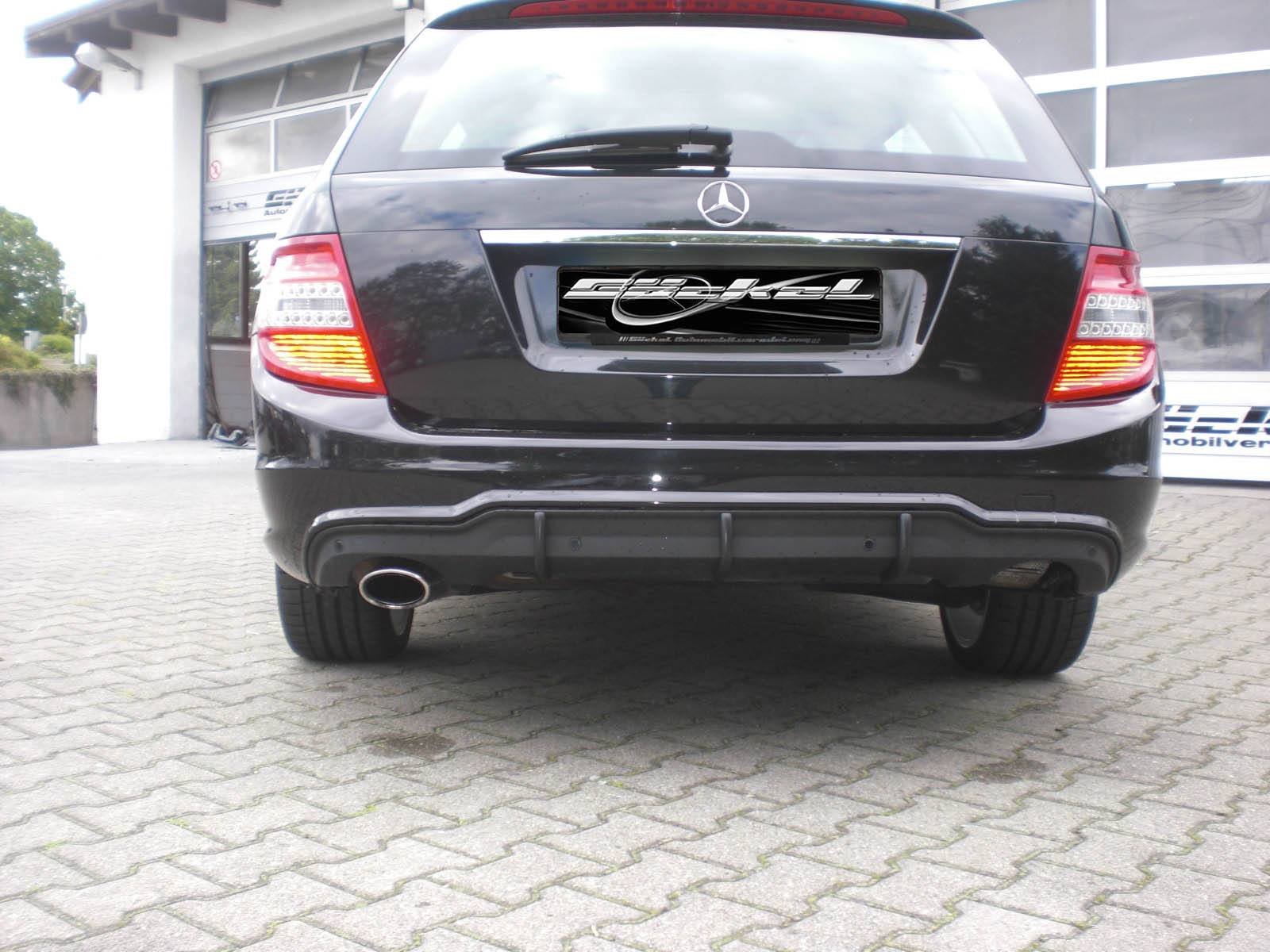 AMG Design C-Klasse W204 Limo. Seriensto&szlig;stange Baureihe bis 03.11