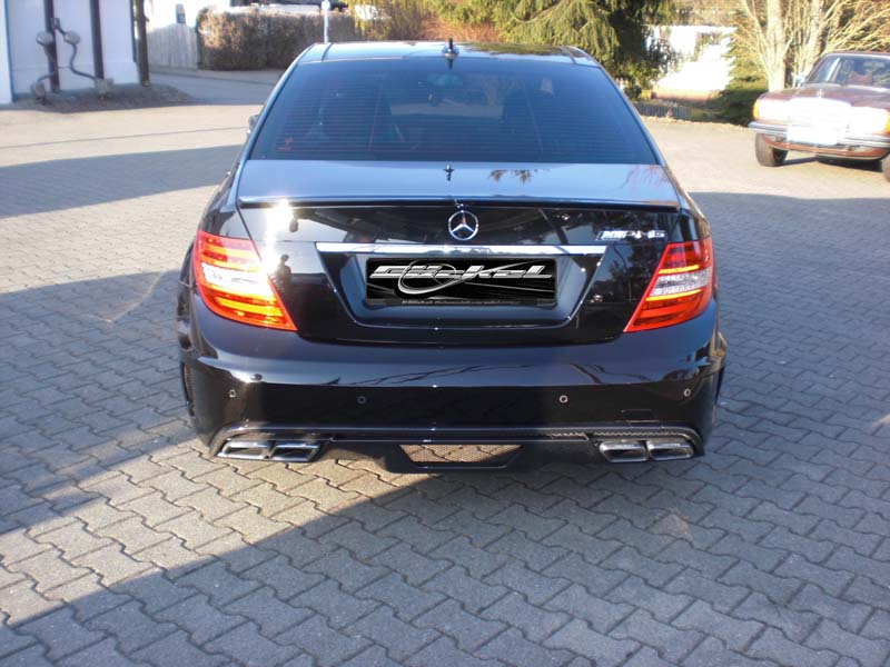 Spoiler Sto&szlig;stange Black Series-Look