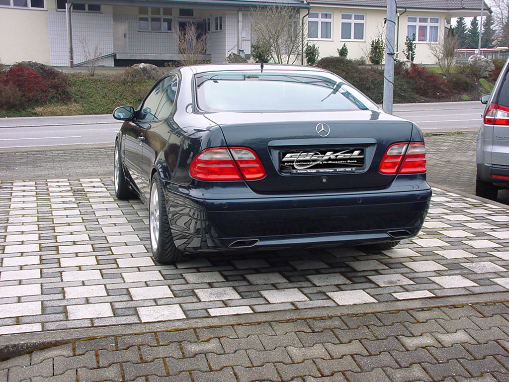 Heck Verkleidung Sch&uuml;rtze clk w208 dezent