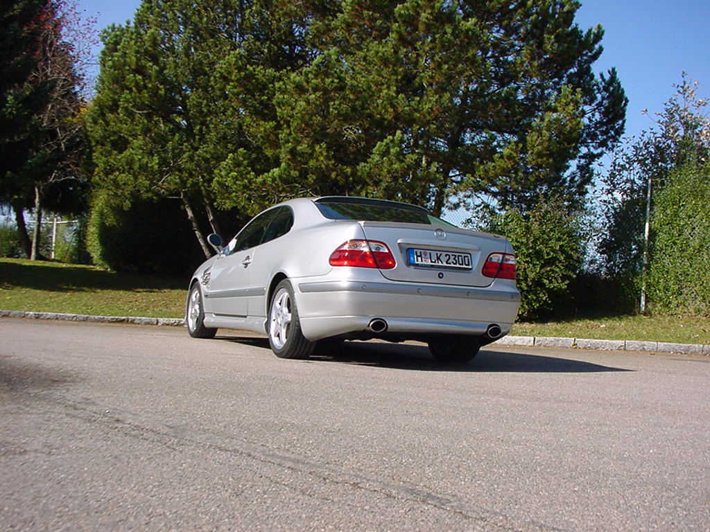 Heck Verkleidung Sch&uuml;rtze clk w208 dezent