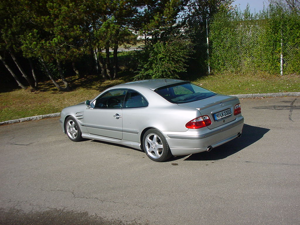 Heck Verkleidung Sch&uuml;rtze clk w208 dezent