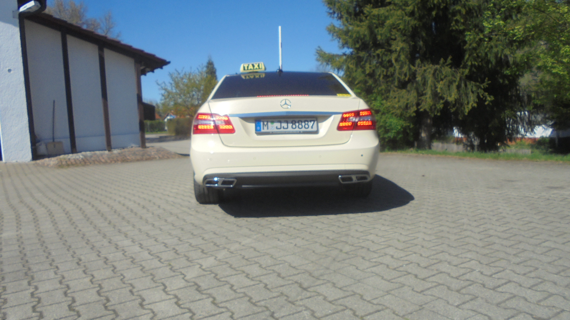 AMG63-Look Styling E-Klasse W212 S212 G&ouml;ckel performance