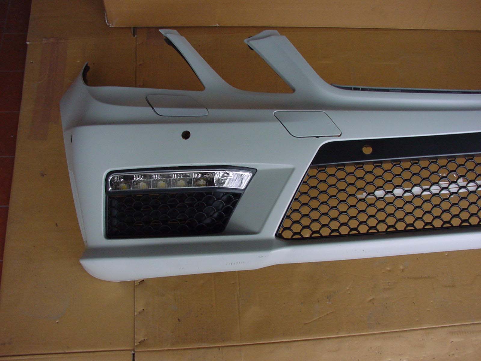 AMG63-Look Styling E-Klasse W212 S212 G&ouml;ckel performance