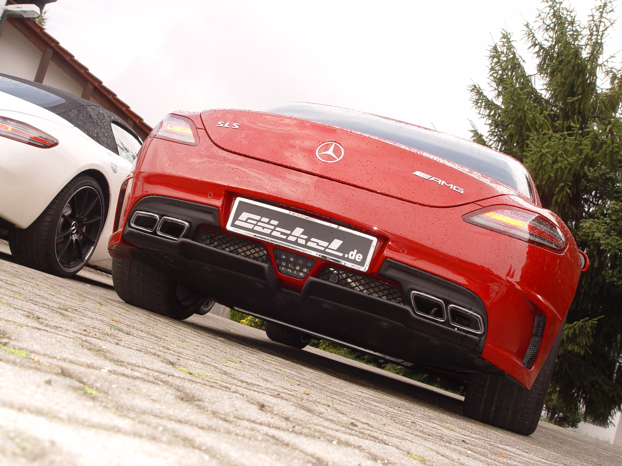 SLS C197 Coupe, Roadster, Black Series Look auf der Basis des Serien SLS. Keine Karosseriebearbeitung notwendig. Jederzeit r&uuml;ckr&uuml;stbar. G&ouml;ckel Performance 