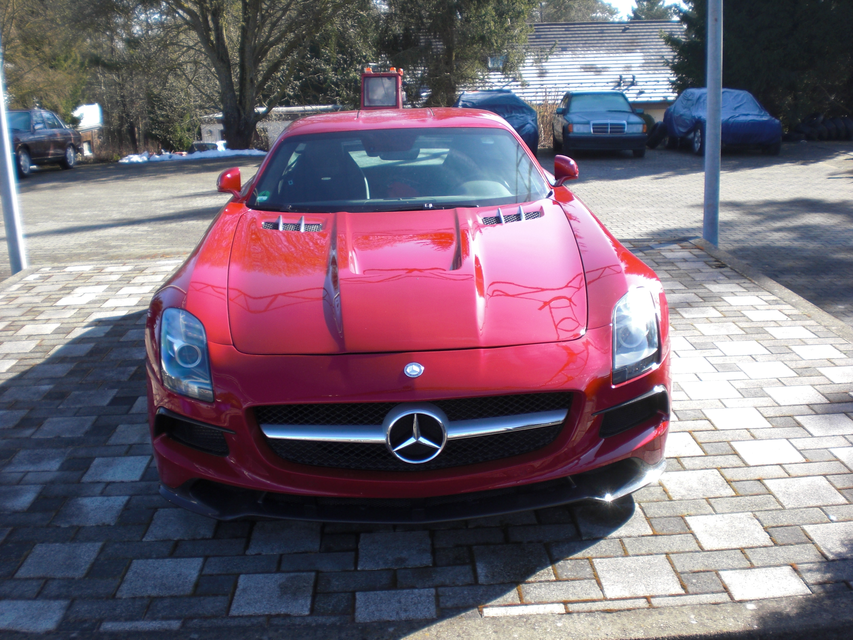 SLS C197 Coupe, Roadster, Black Series Look auf der Basis des Serien SLS. Keine Karosseriebearbeitung notwendig. Jederzeit r&uuml;ckr&uuml;stbar. G&ouml;ckel Performance 