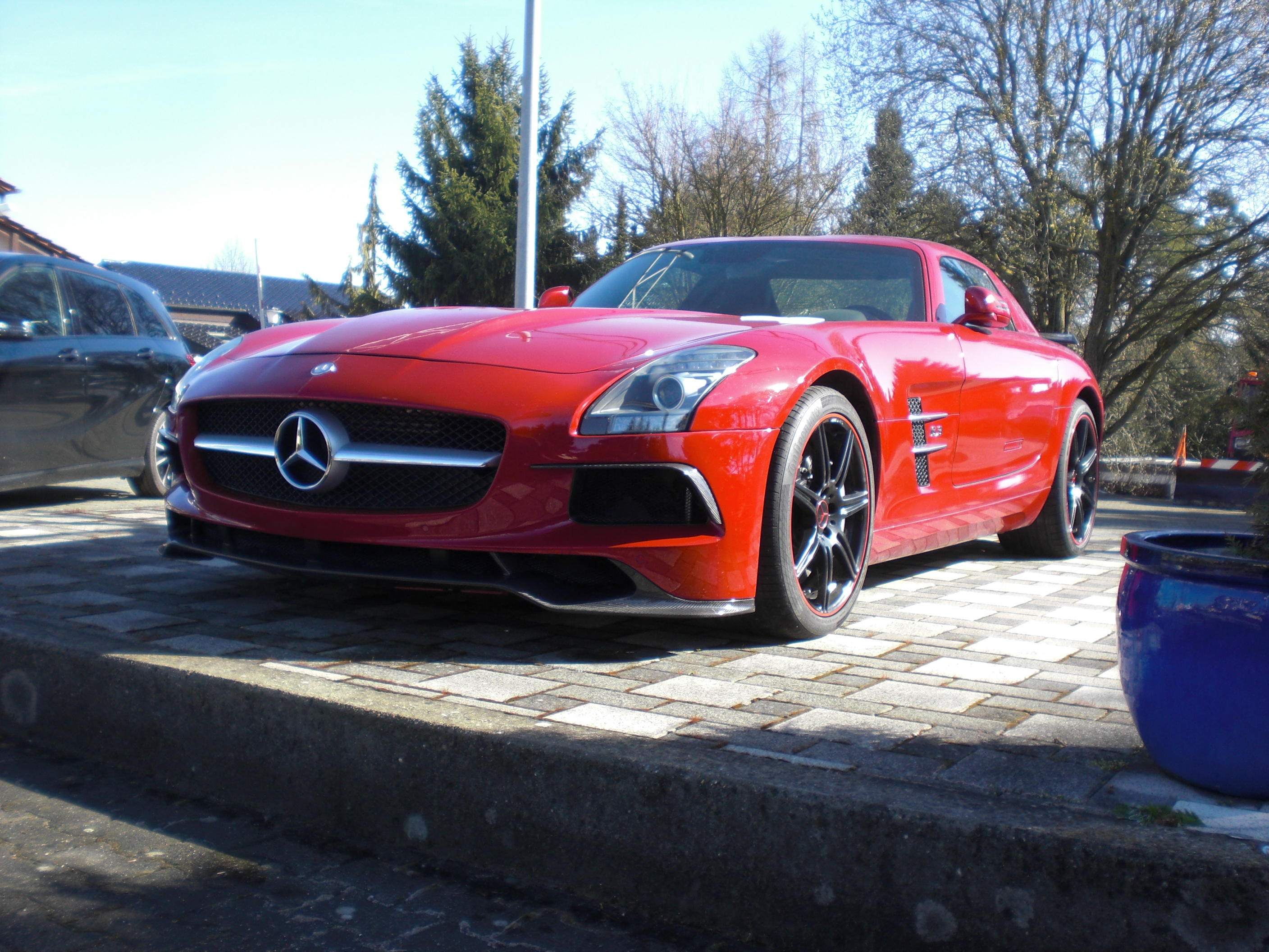 SLS C197 Coupe, Roadster, Black Series Look auf der Basis des Serien SLS. Keine Karosseriebearbeitung notwendig. Jederzeit r&uuml;ckr&uuml;stbar. G&ouml;ckel Performance 