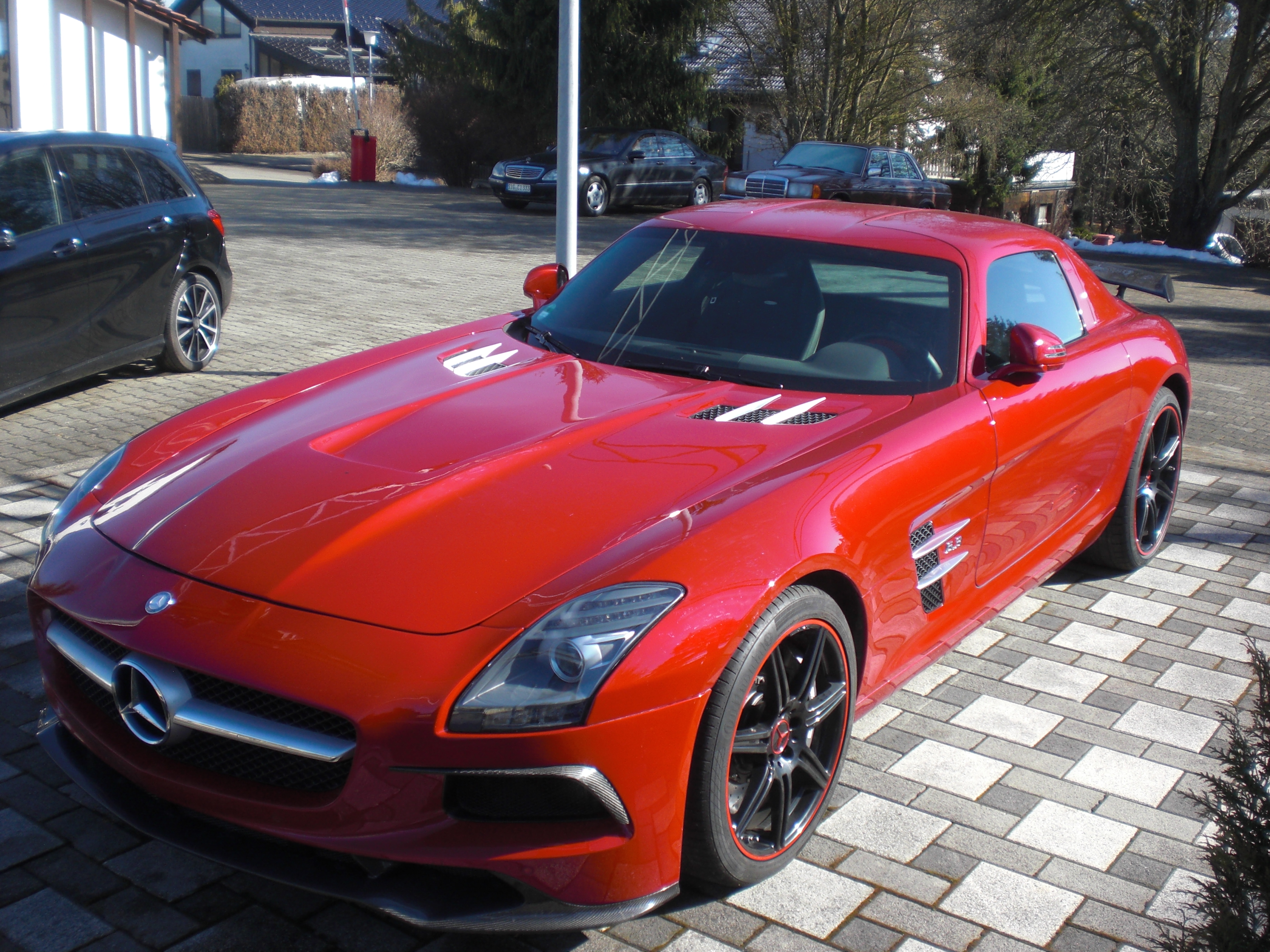 SLS C197 Coupe, Roadster, Black Series Look auf der Basis des Serien SLS. Keine Karosseriebearbeitung notwendig. Jederzeit r&uuml;ckr&uuml;stbar. G&ouml;ckel Performance 