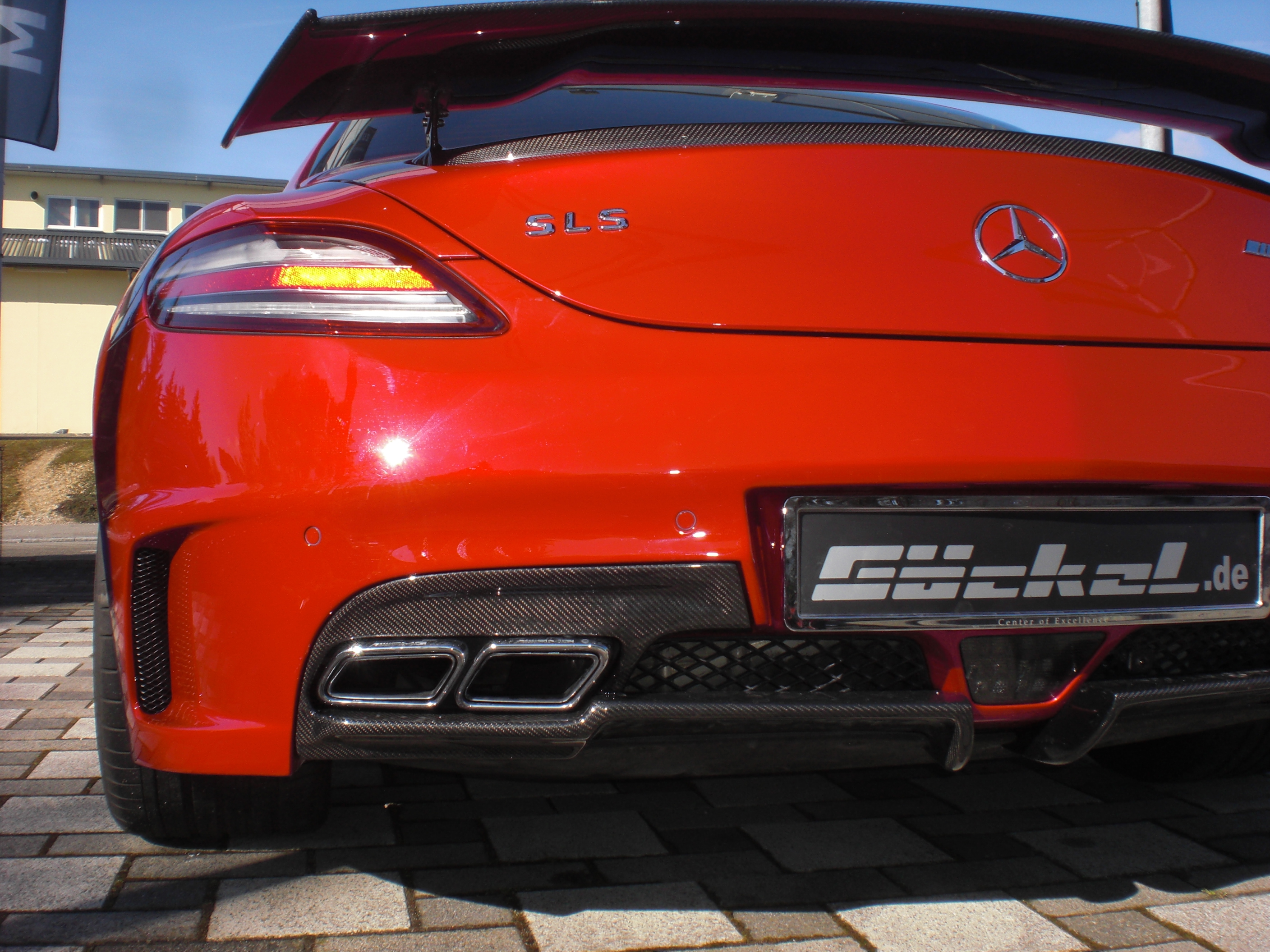 SLS C197 Coupe, Roadster, Black Series Look auf der Basis des Serien SLS. Keine Karosseriebearbeitung notwendig. Jederzeit r&uuml;ckr&uuml;stbar. G&ouml;ckel Performance 