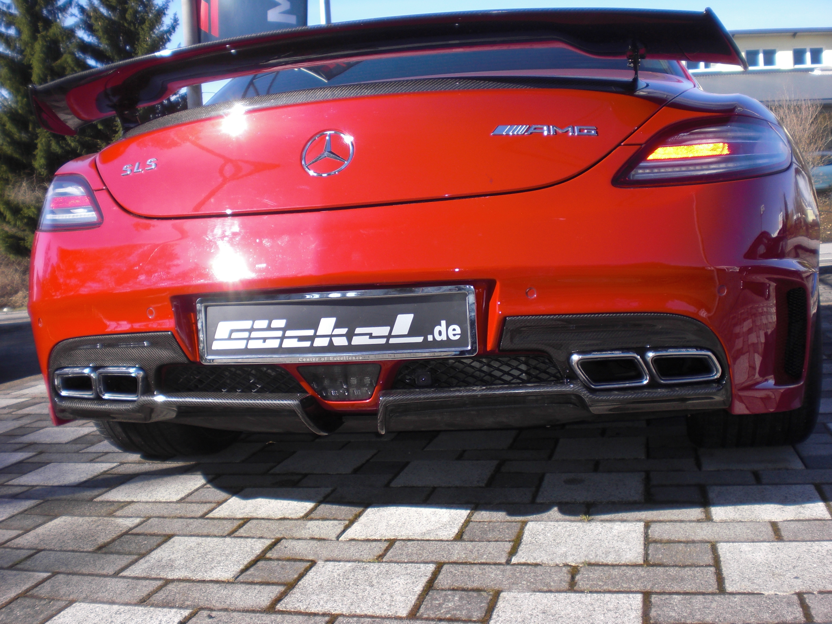 SLS C197 Coupe, Roadster, Black Series Look auf der Basis des Serien SLS. Keine Karosseriebearbeitung notwendig. Jederzeit r&uuml;ckr&uuml;stbar. G&ouml;ckel Performance 